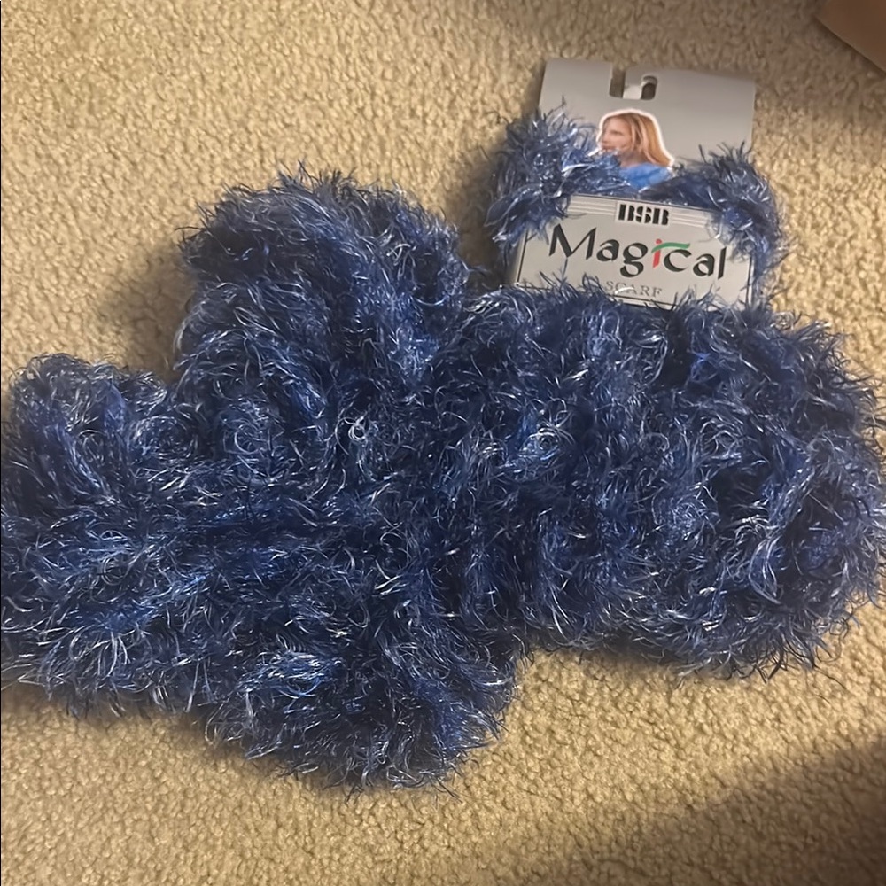 BSB Fluffy Blue Scarf